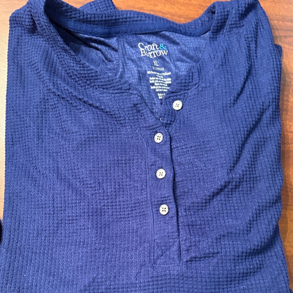 NWOT women’s Croft & Barrow Navy Textured Henley Top pj top only